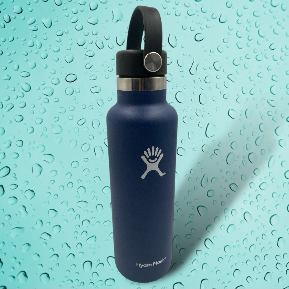 Hydroflask x Maui Jim 21 oz Standard Mouth Indigo Stainless Steel Water Bottle